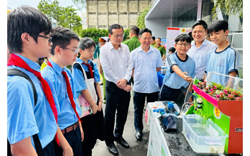 Phường Diên Hồng xây dựng mô hình “Phường số” toàn diện